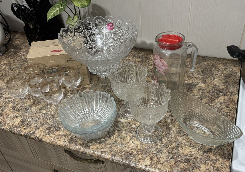 Продаются стеклянные посуды