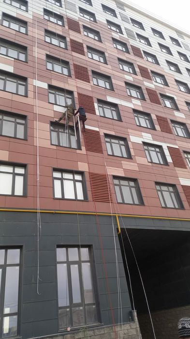 Высотные работы: промышленные альпинисты