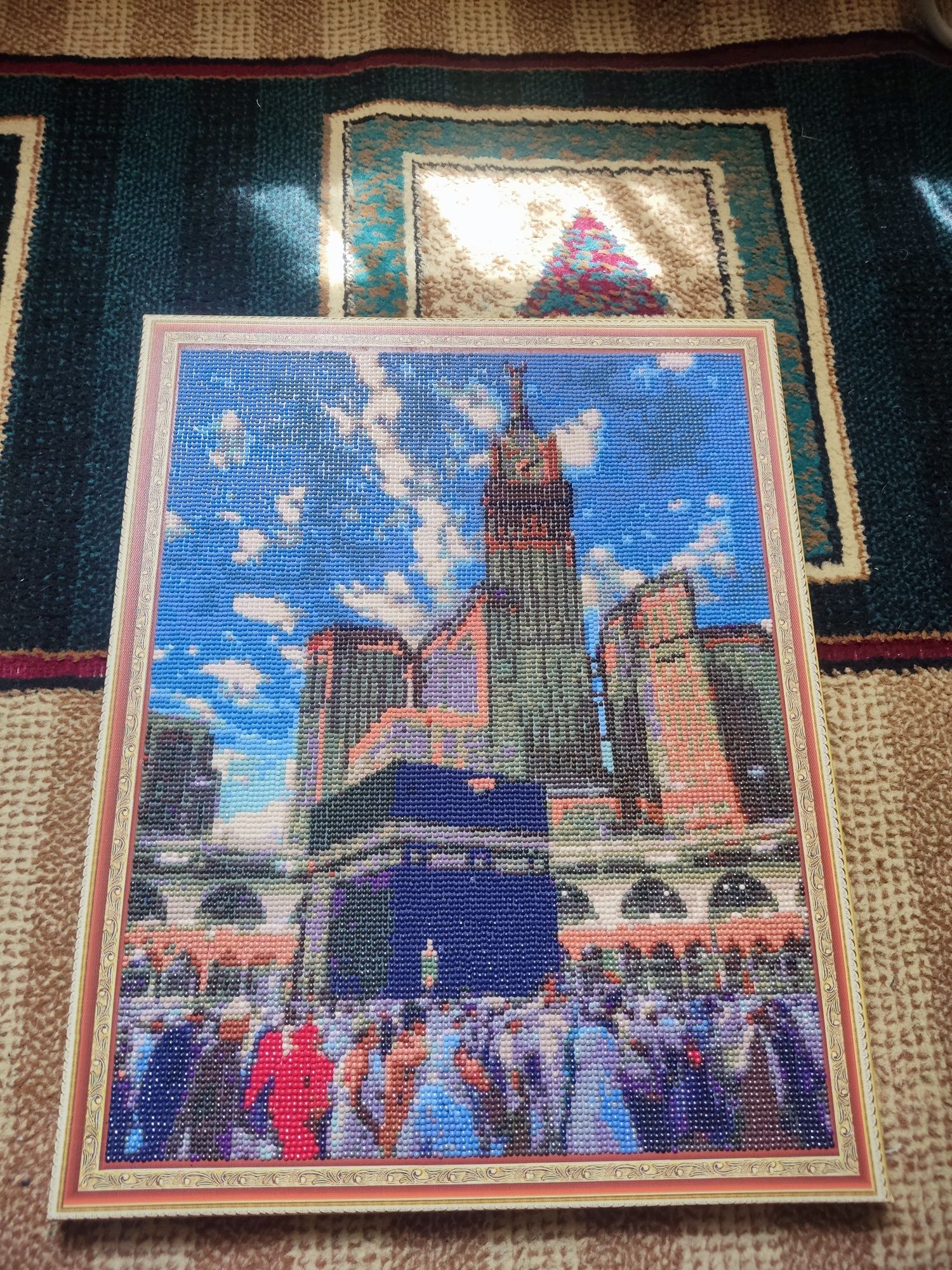 Almazniy mazayka kartinka mayda toshladan qilingan