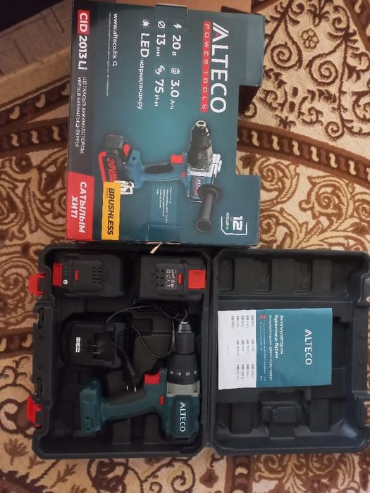 Ледобур со шнеком в комплекте в чехле