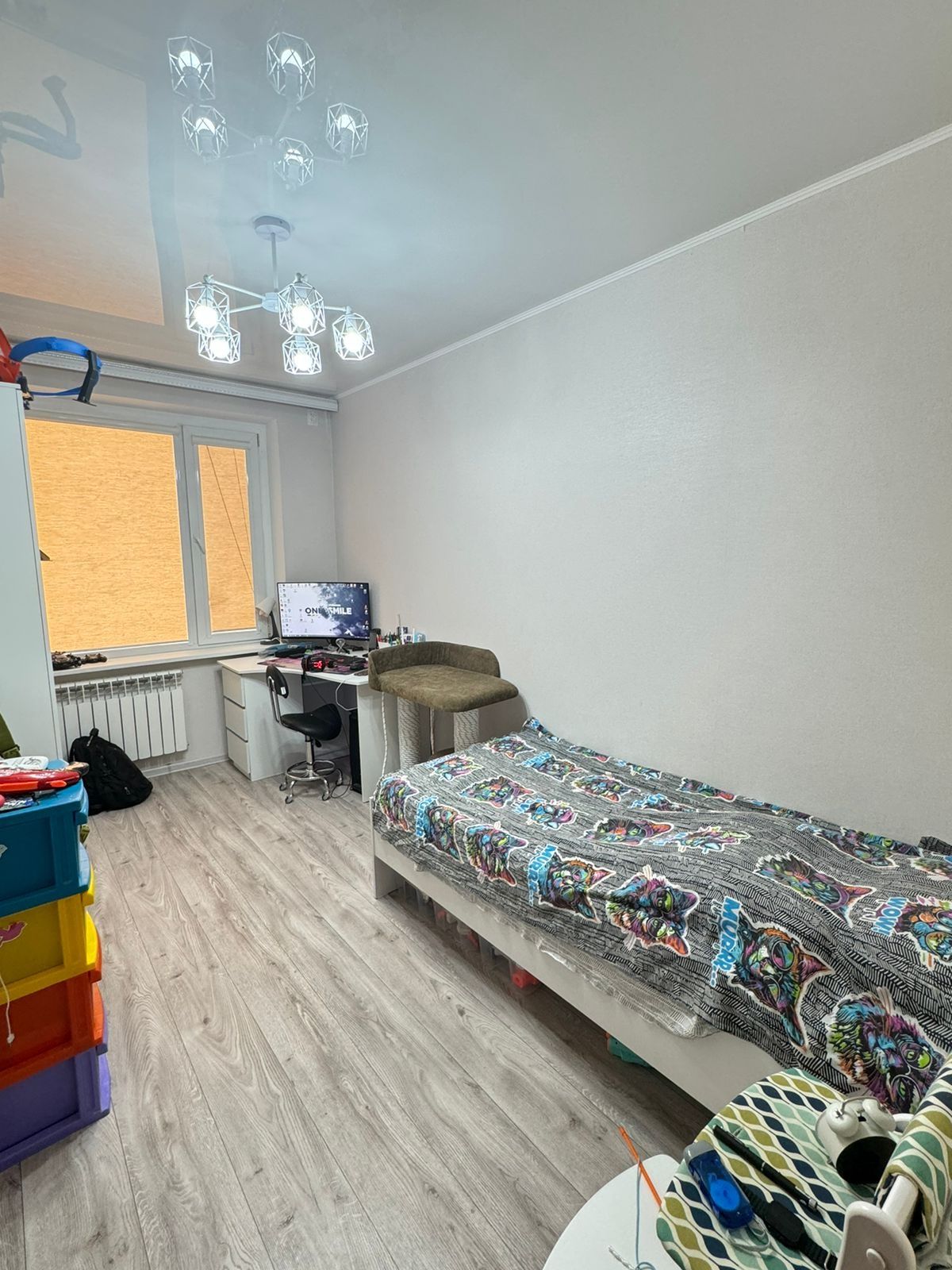 Продам 3-х комн кв в 6 мкр 13 дом