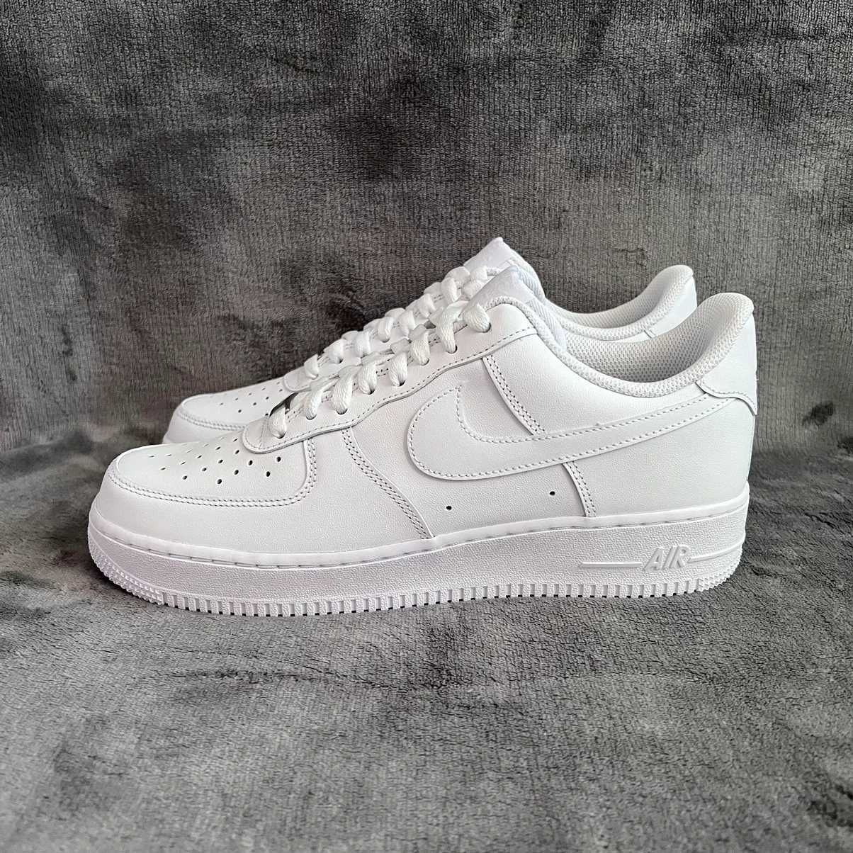 Air Force 1 ‘07 WHITE( NU off-white, trapstar, bape, yeezy, jordan)