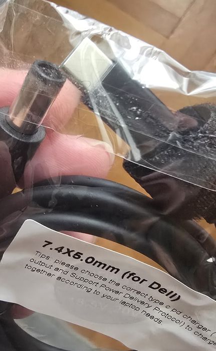 Кабел преходник USB-C към 7.4х5мм за захранване на лаптоп Dell