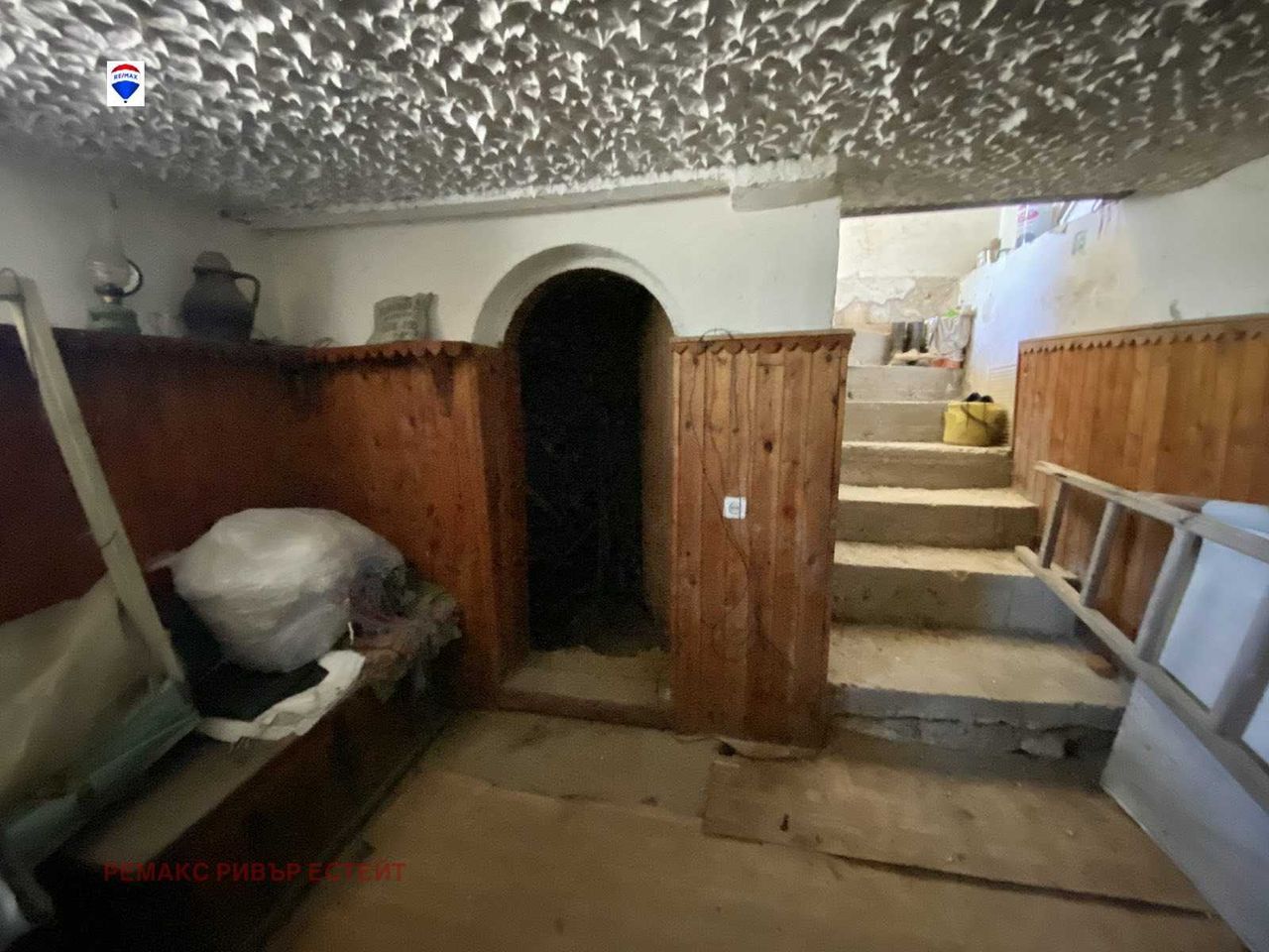 Продава се Къща в Русе, Промишлена зона - Изток - 20 кв.м за 595 €/кв.м - Снимка #6
