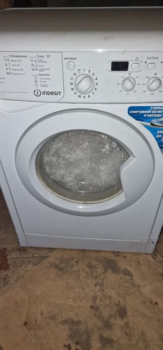 Продам стиральную машинку INDESIT