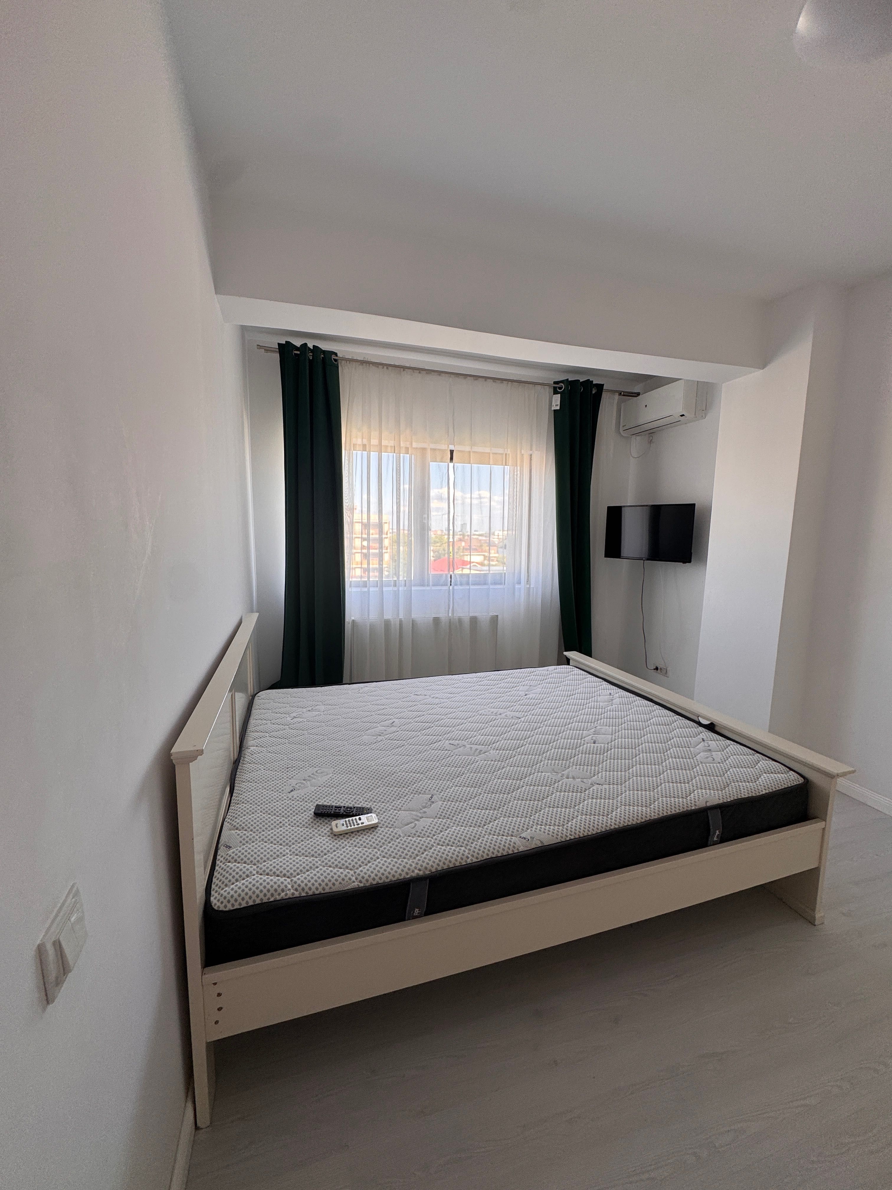 Închiriez apartament 2