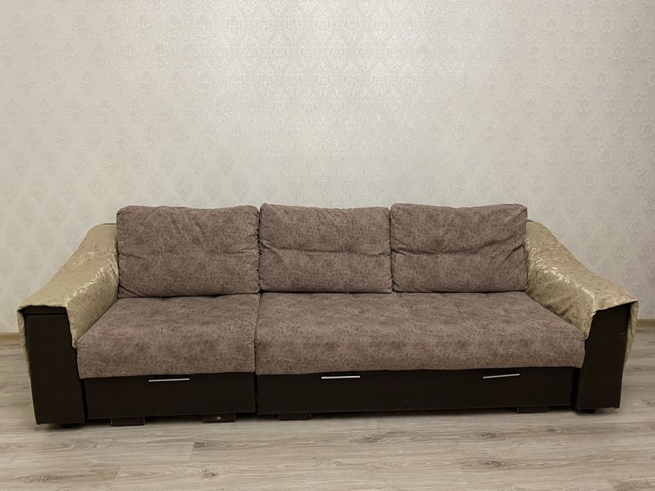 Диван б/у, в хорошом состоянии