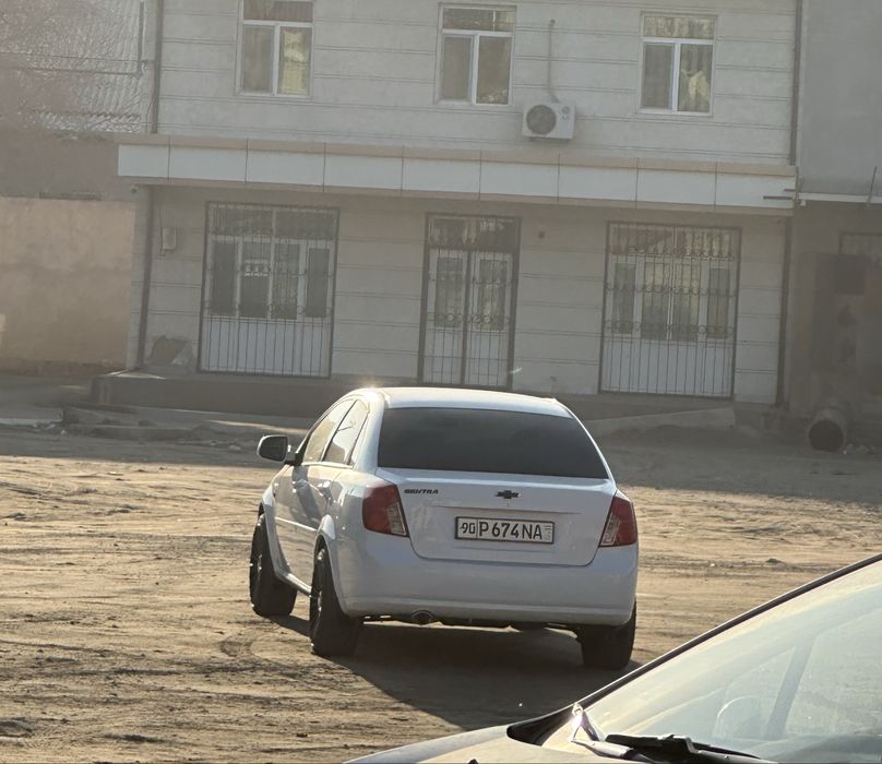 R17 Rolls Roys diska universal xama moshinaga tushadi