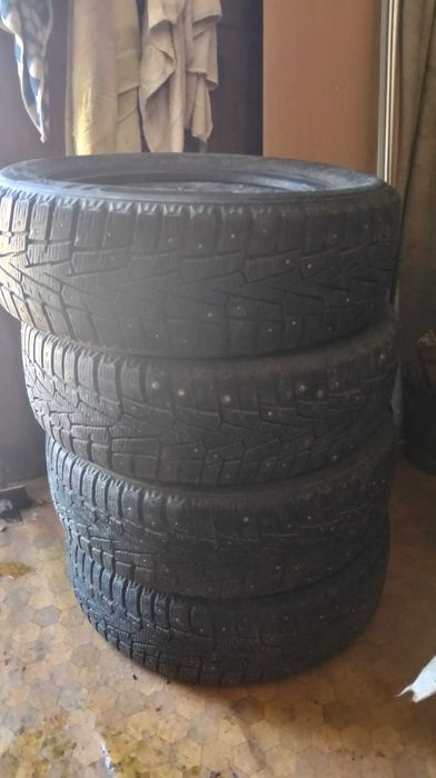 Продам зимние шины R16 205/60
