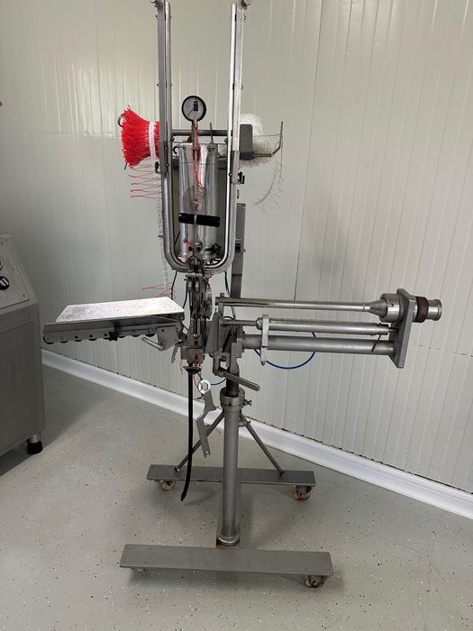 Capsator  mezeluri Masins de tocat carne