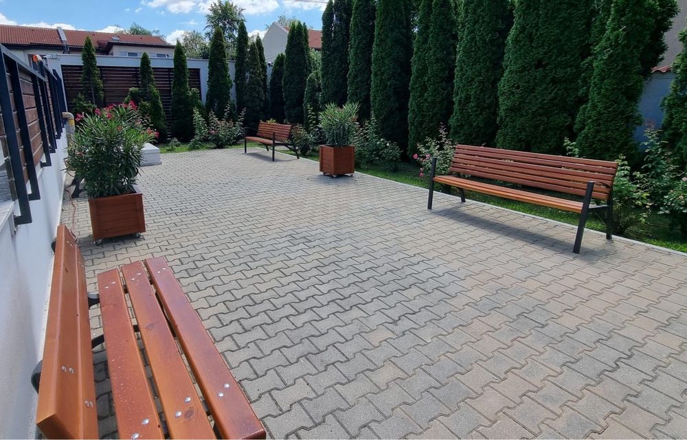 Banca stradala / banca parc / ghivece si jardiniere lemn / plante