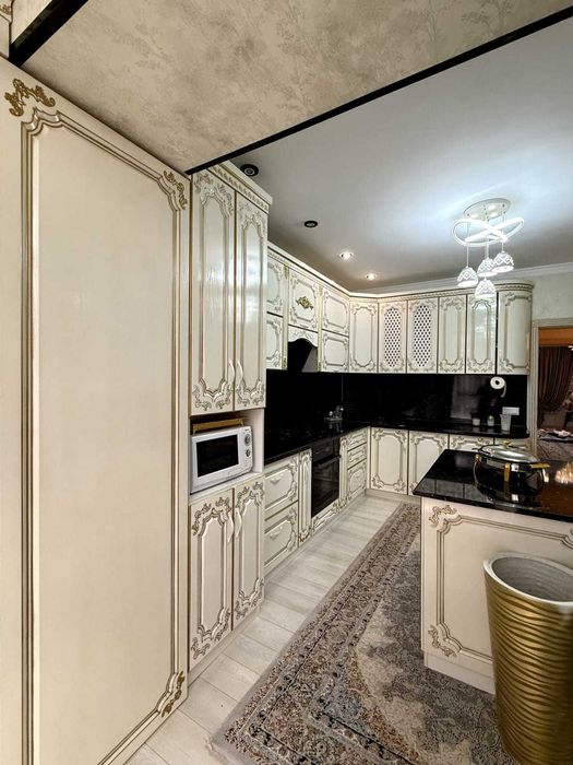 Продажа 4-комнатной квартиры, Мкр Береке 67Б