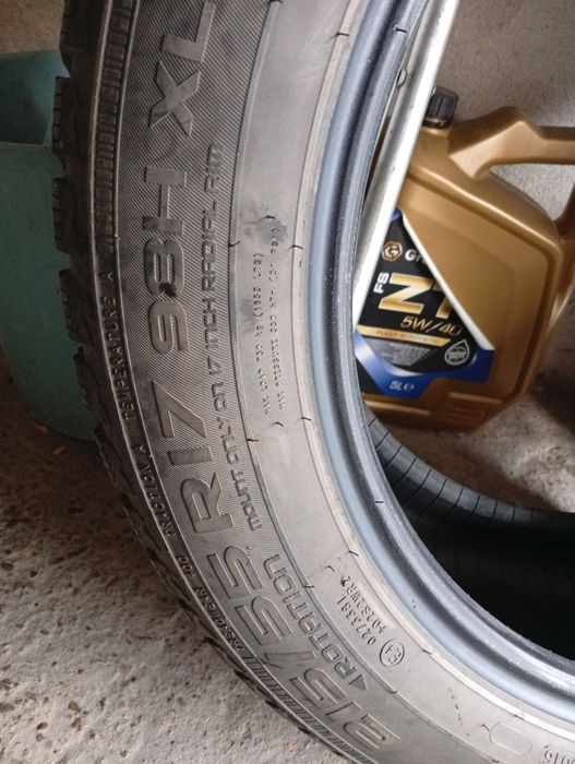 Зимни гуми nokian 215/55/17 2 бр