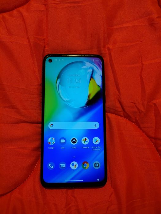 Продавам Moto G8 Power