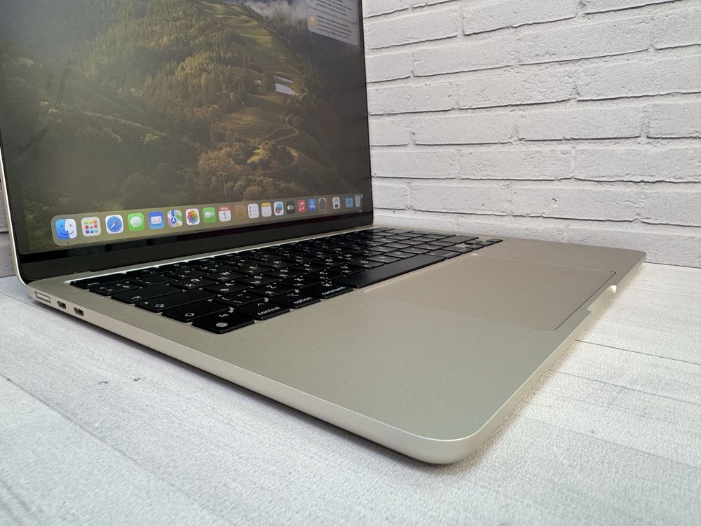 MackBook Air 13 A2681
