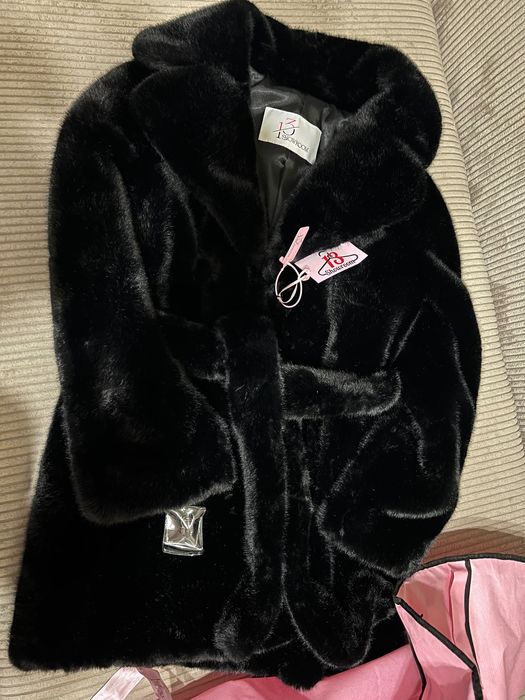 изкуствено черно кожено палто