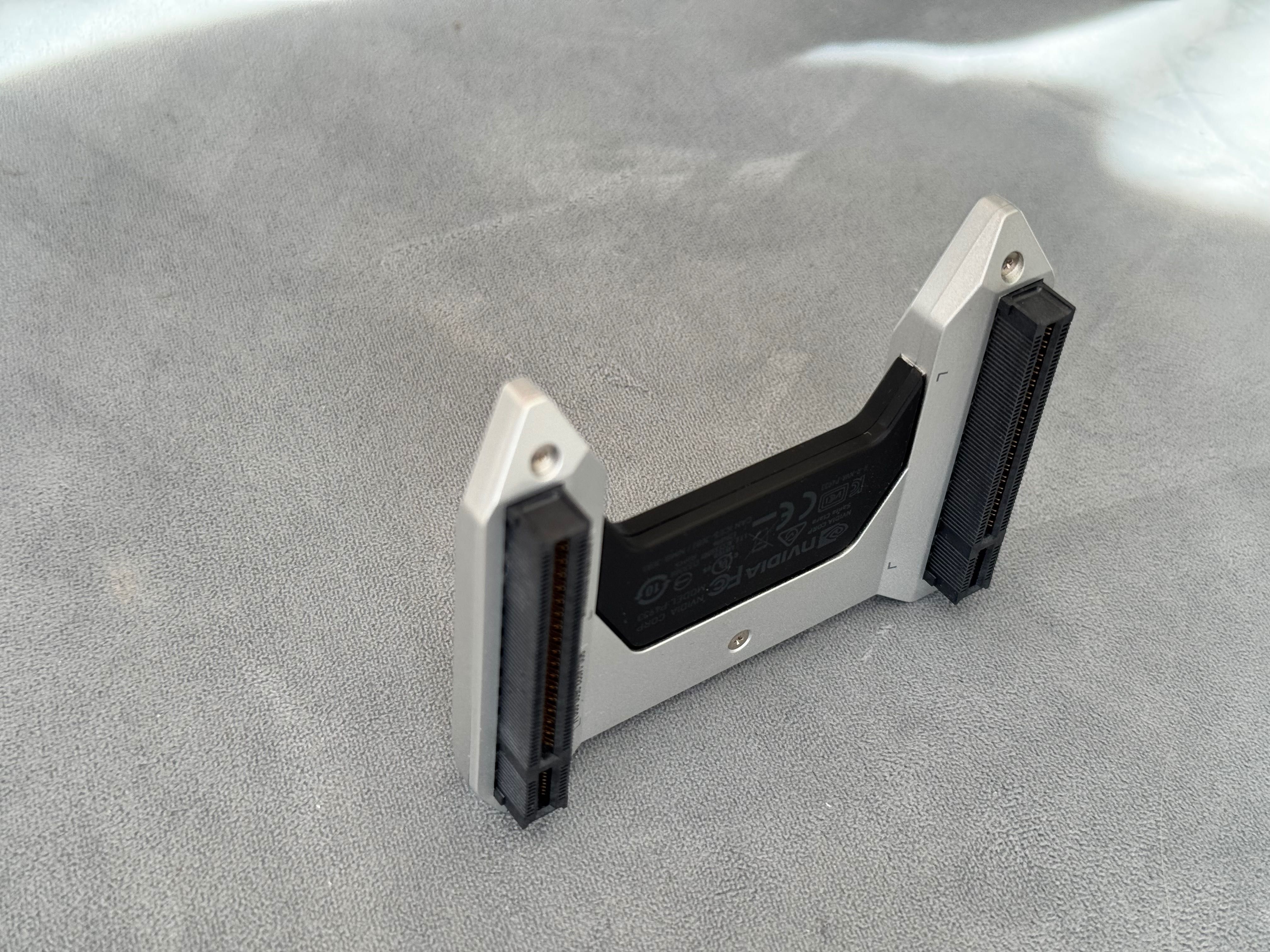 Nvidia RTX NVlink bridge 4 slot за RTX2080/2080ti и quadro 5000