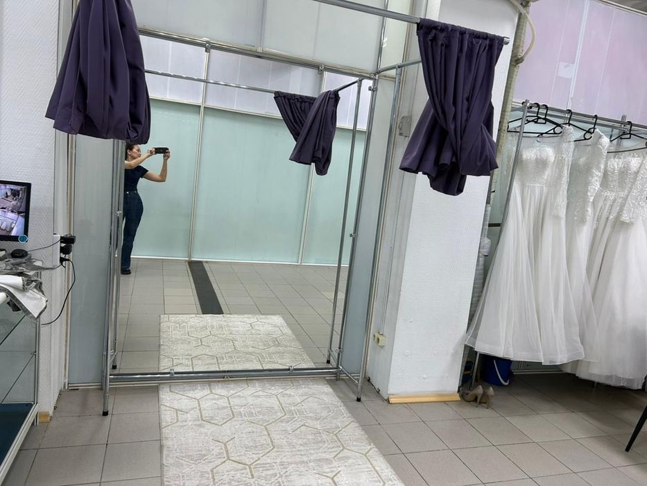 Продам новое большое зеркало 2 м. на 1,5 м. С установочными трубками