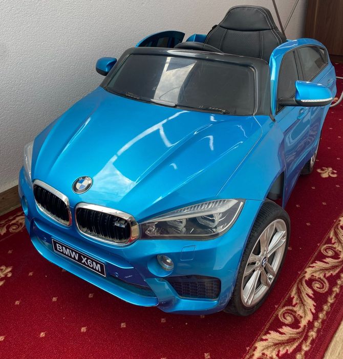 Mașinuța electrică copii