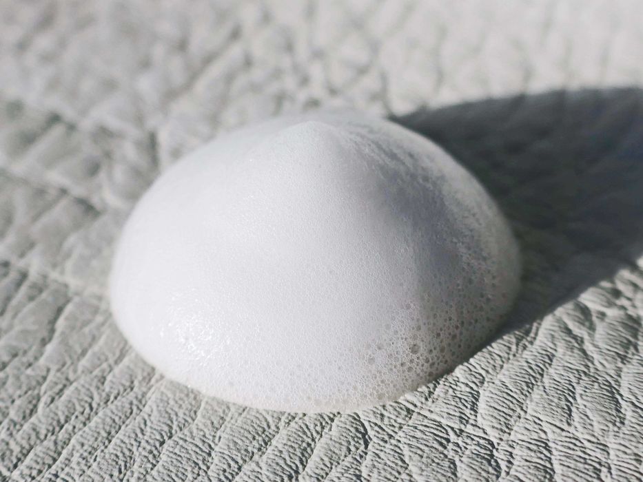 Комплект препарати за почистване и подхранване на кожа COLOURLOCK