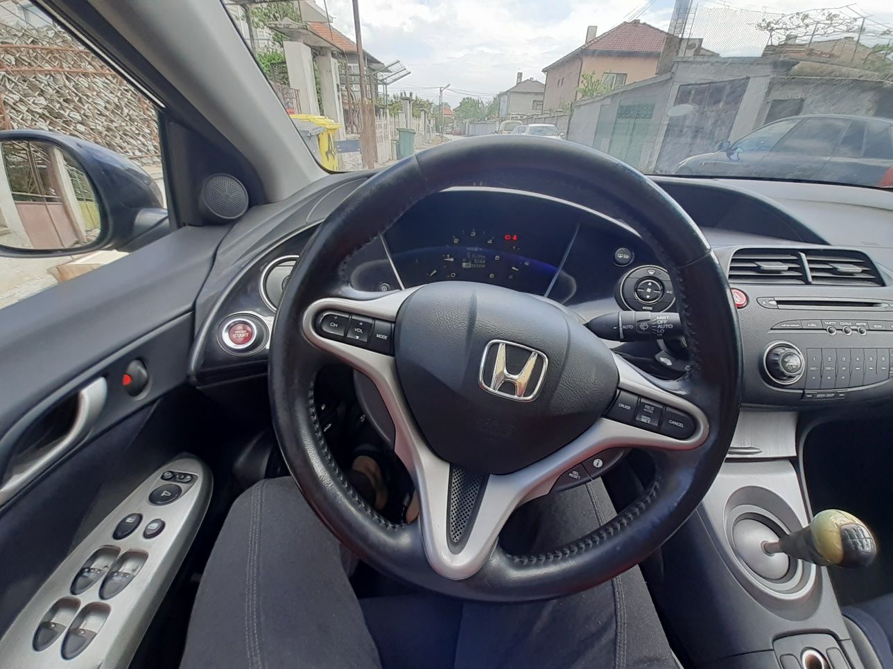 Honda Civic VIII Hatchback 2.2 cdti