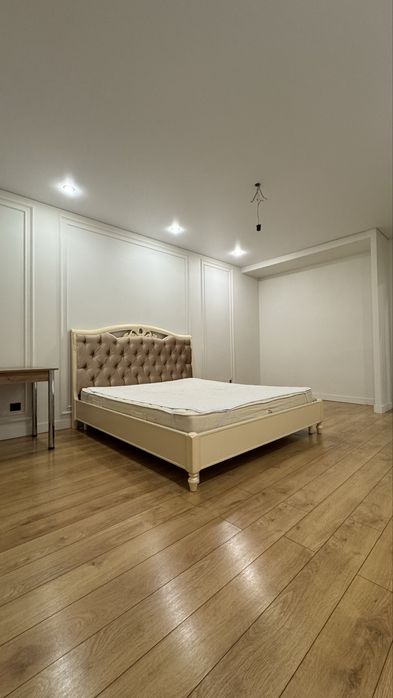 Кровать спальня