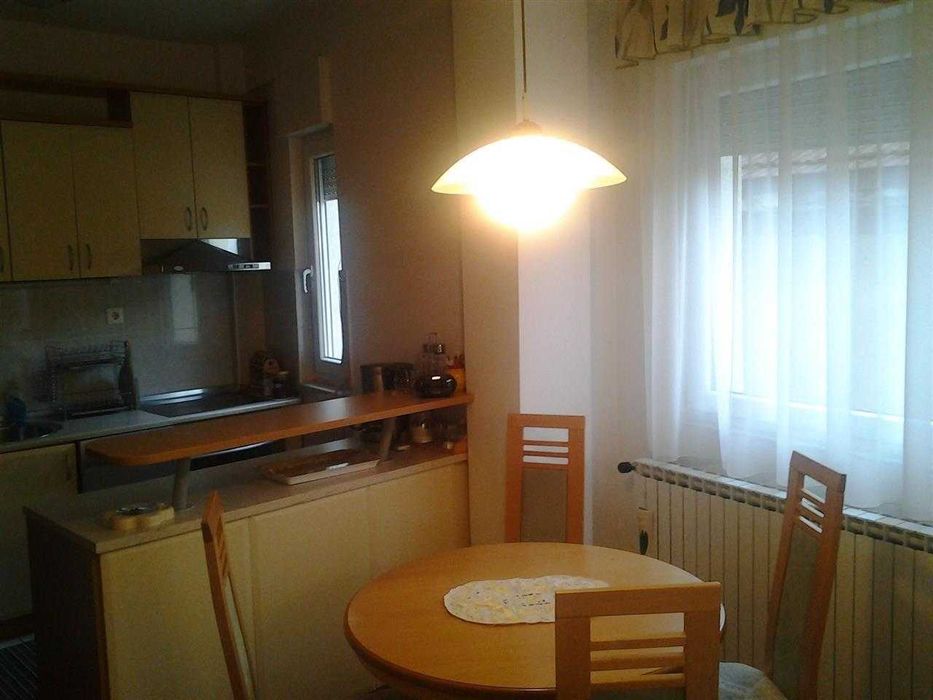 Дава се под наем Двустаен апартамент в София, Зона Б-5 - 65 кв.м за 612 € - Снимка #1