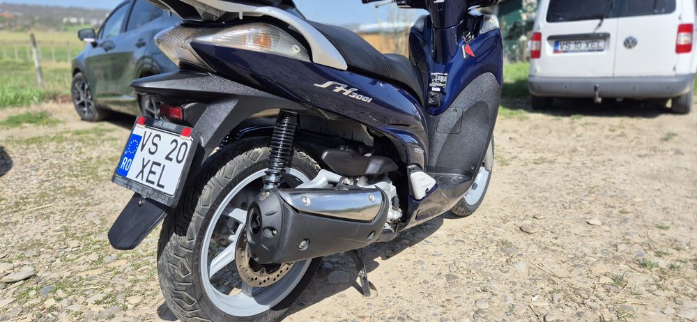 Scuter Honda SH300