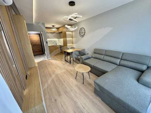 Двустаен апартамент в Остромила 93072