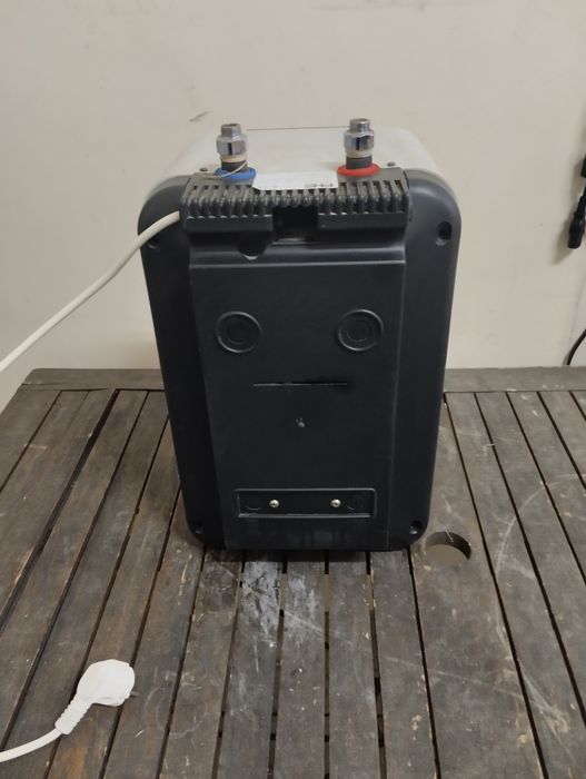 Бойлер за кухня 10литра