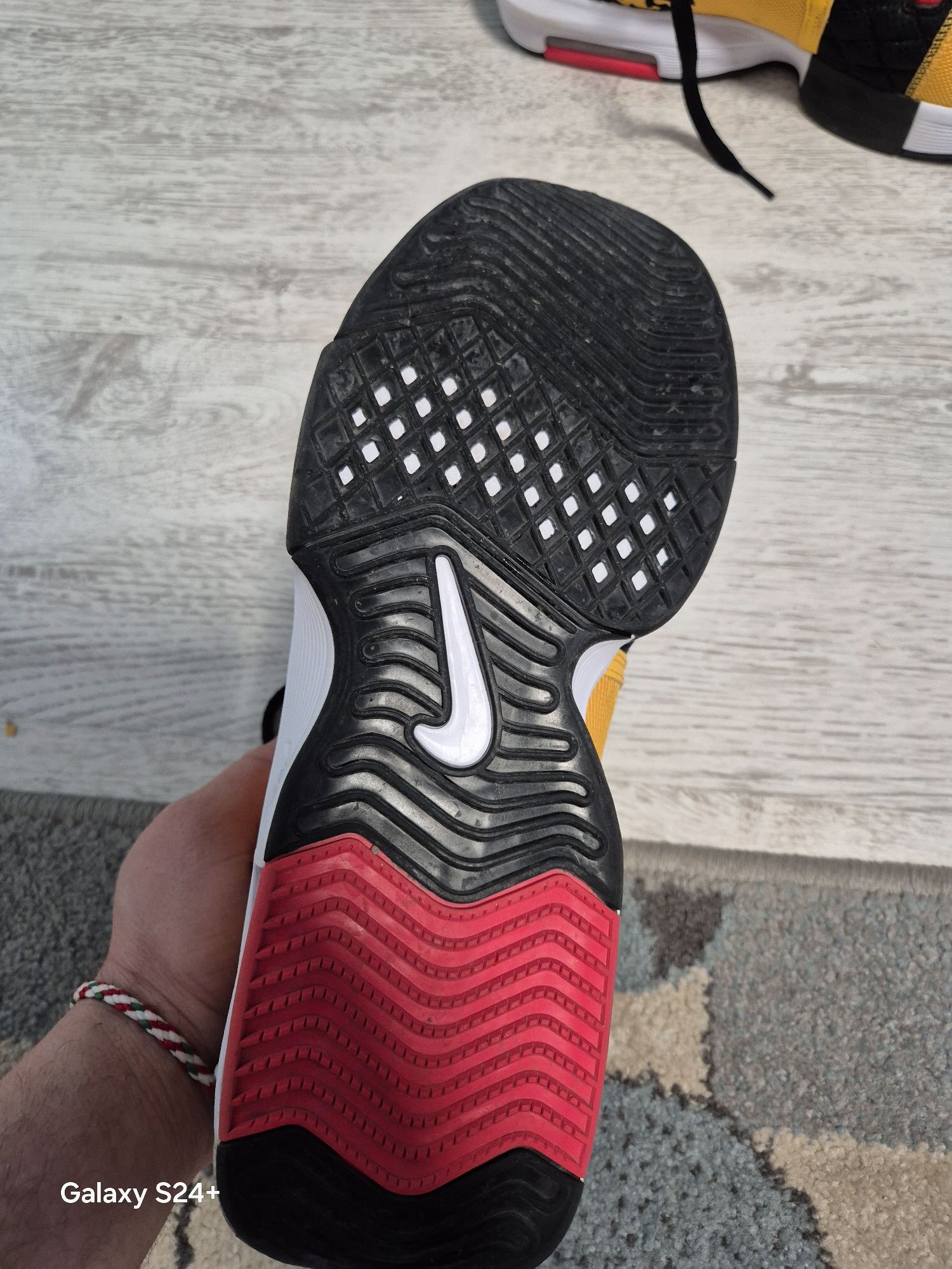Маратонки Nike 45 номер