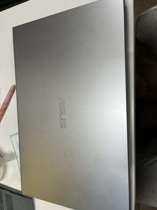 Продам Офисный Ноутбук  в хорошем состояние