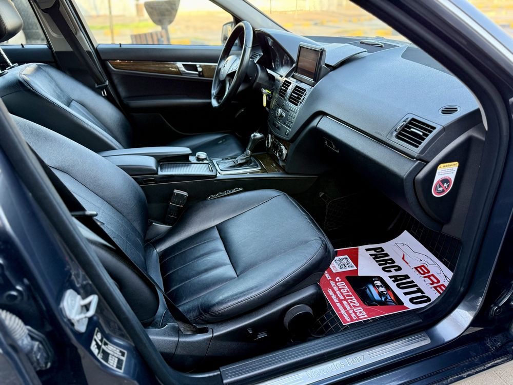 • Mercedes C Classe C220 / 2010 Euro 5 / Automat • Rate • Parc Auto •