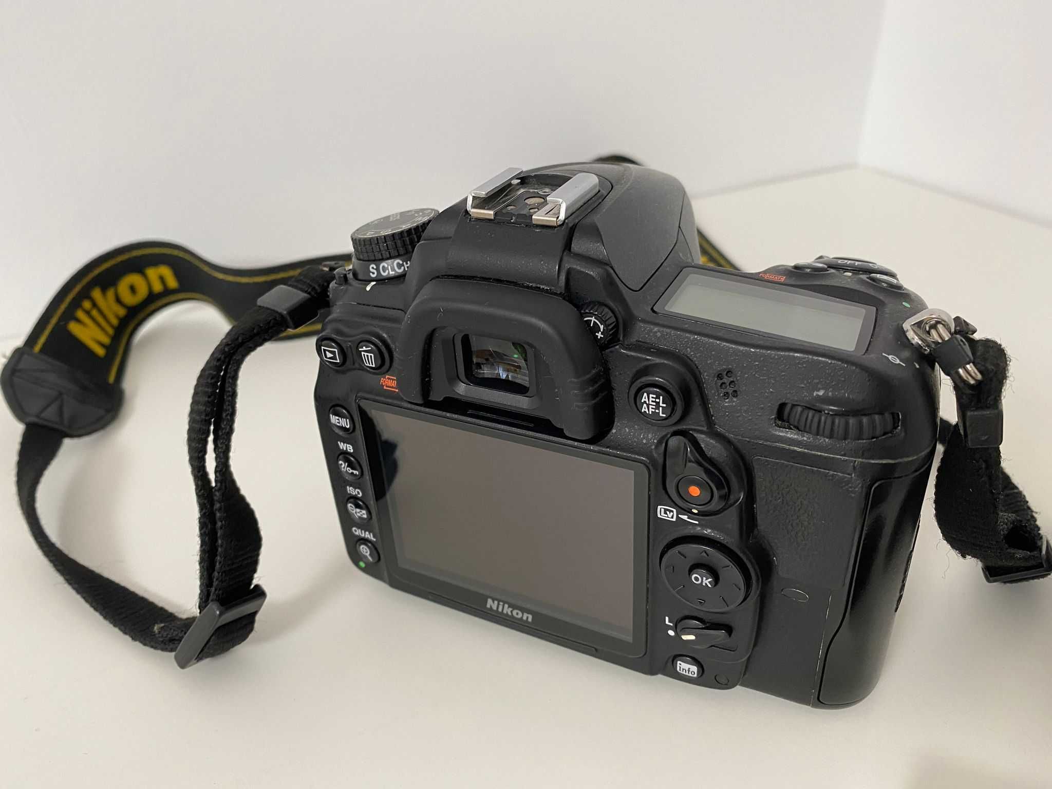 Nikon d7000 (Dx)+grip-(72.381 cadre)+Nikkor 18-55 vr2
