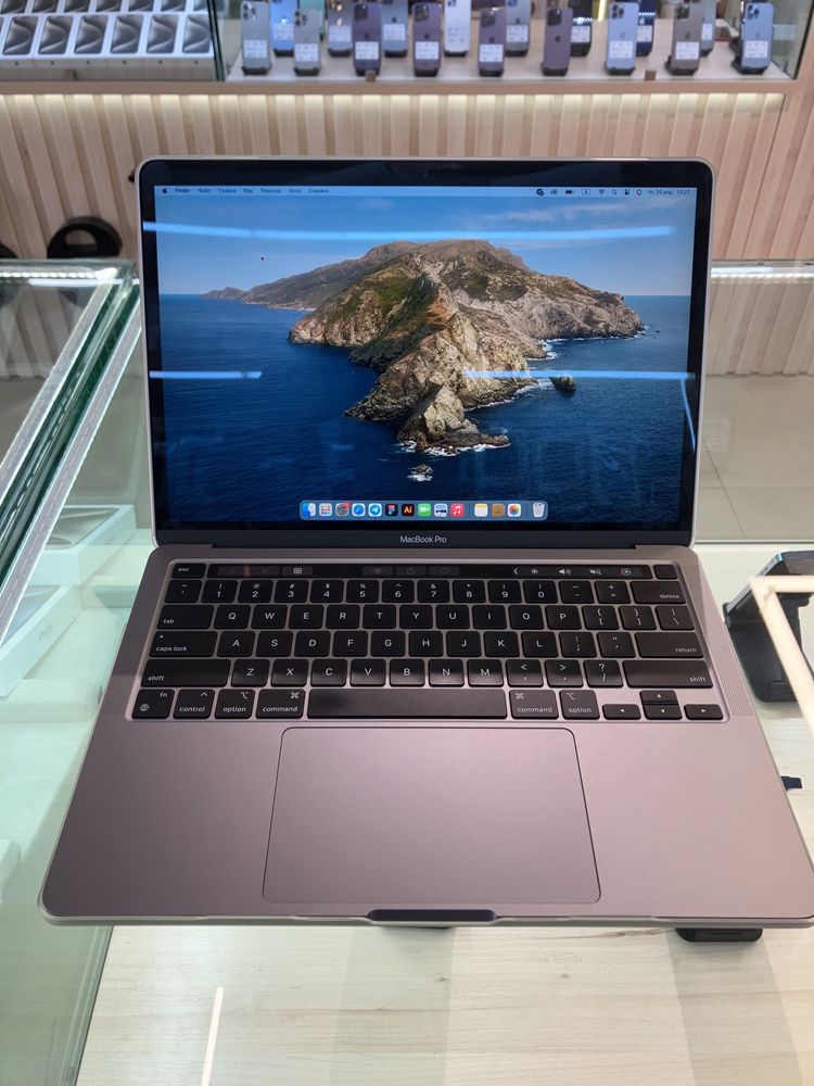 Macbook m2 8/512gb