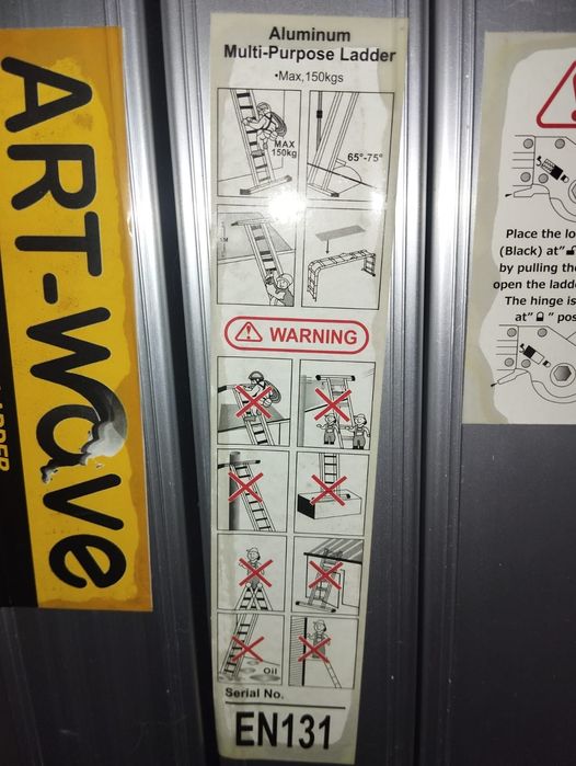 Продам новую лестницу раскладную стремянку  4,5 метровую