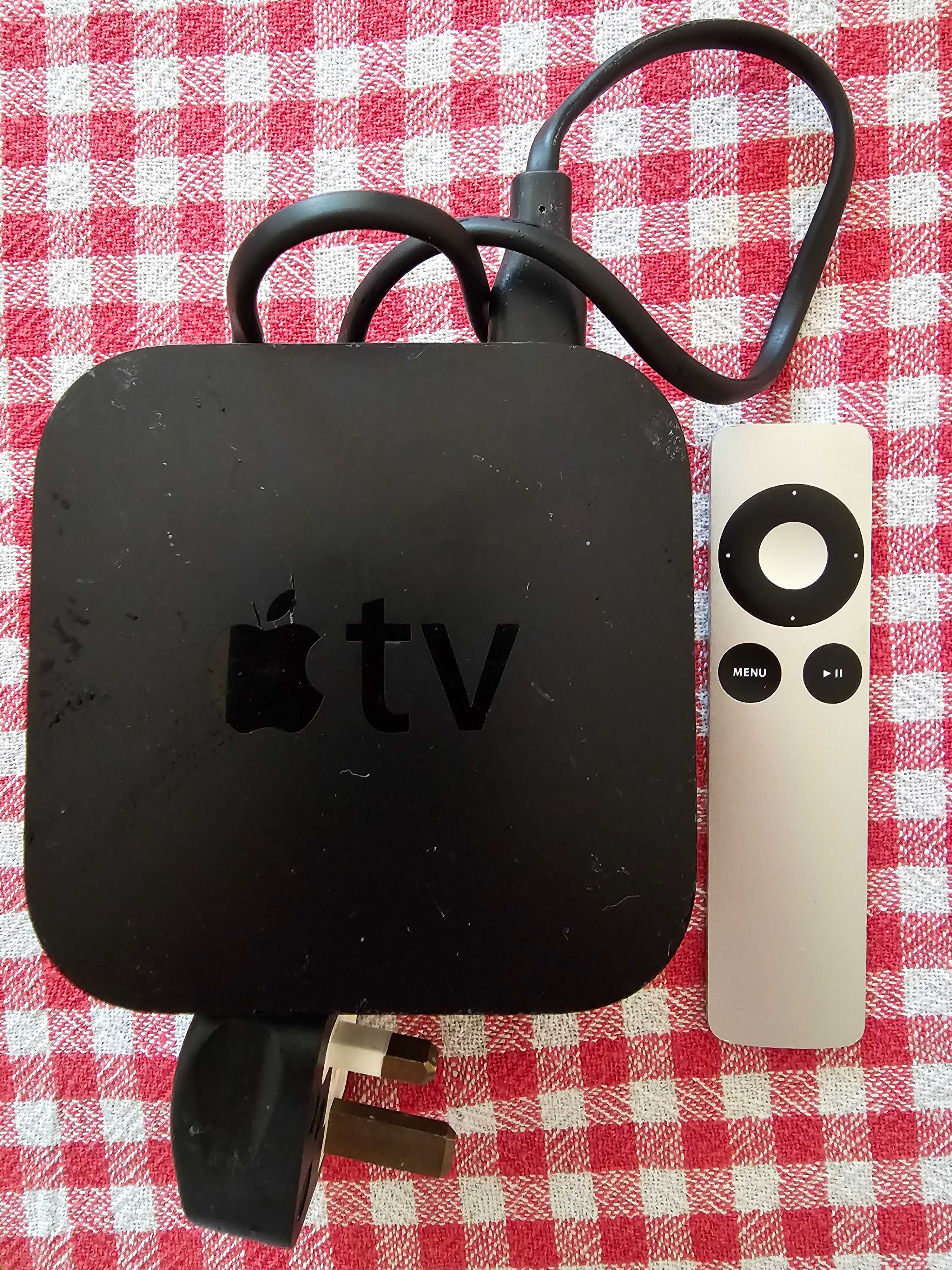 Apple TV Модел А1378 с дистанционно. работи перфектно без iCloud