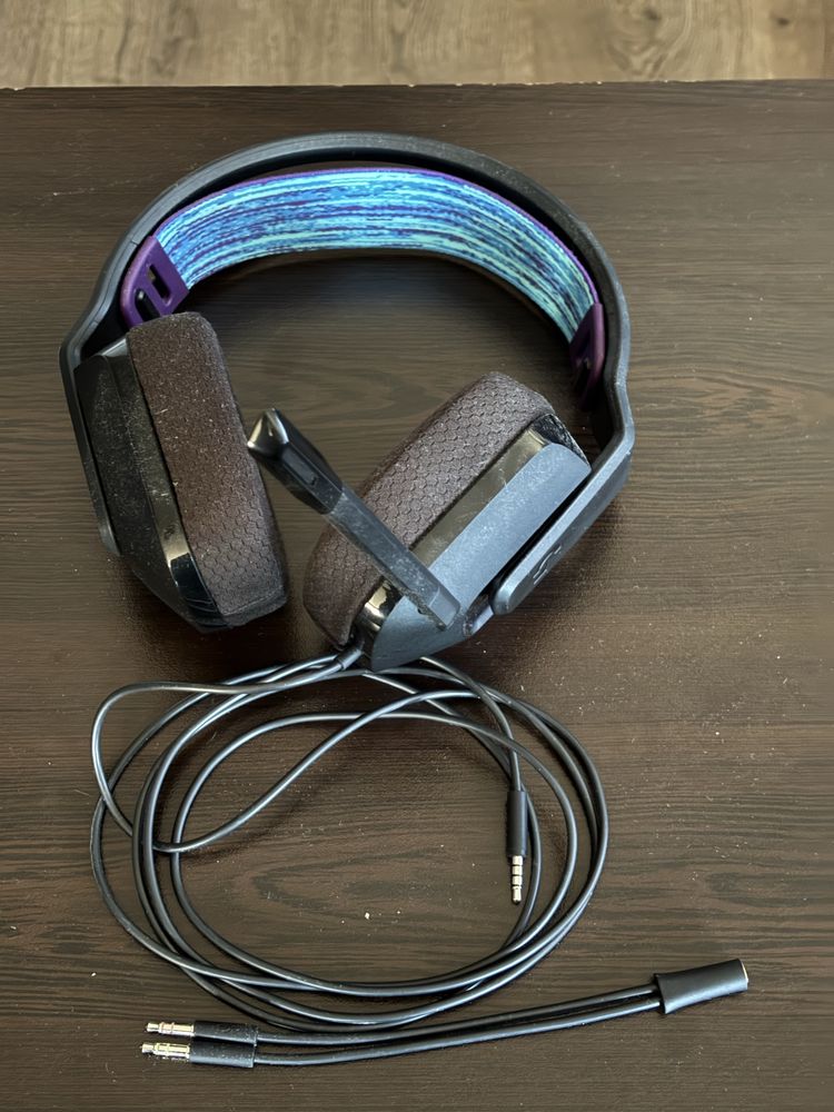 Слушалки Logitech g335