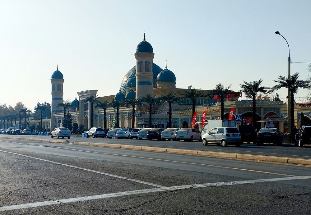 Сдается квартира 2³/3/4, Чиланзар 20А, улучшенная планировка