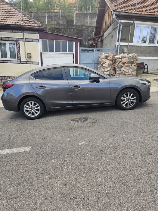 Vand Mazda 3 berlina