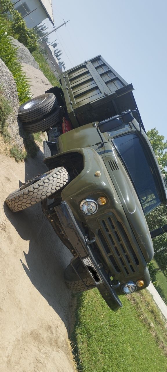 Zil 130  noldan yiĝilgan