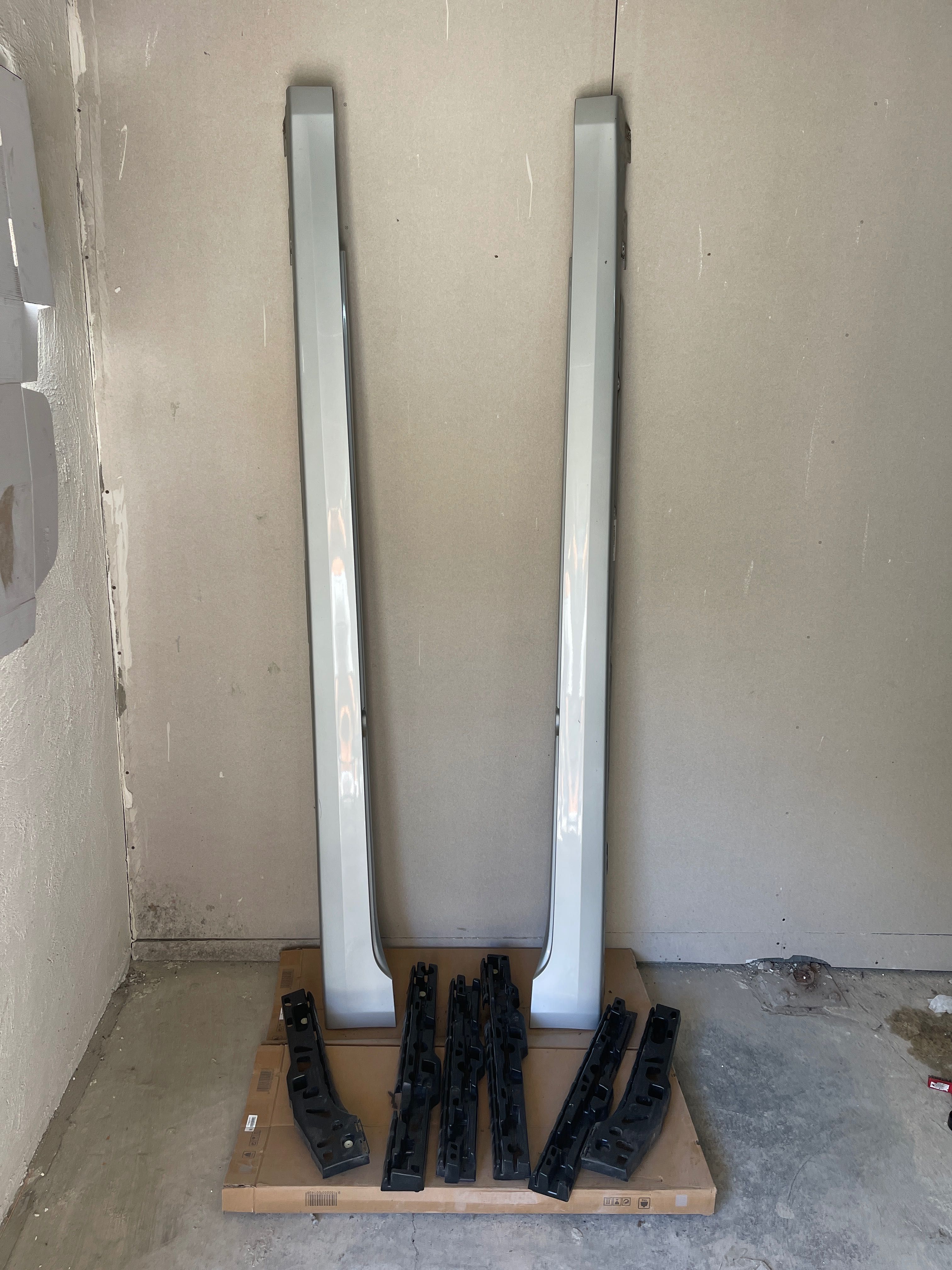 Prag st/dr , suport st/dr exterior stanga dreapta BMW seria 5 g30/31