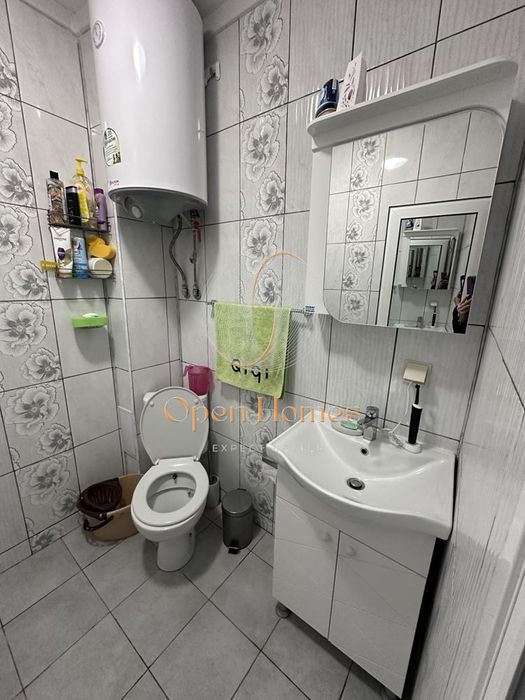 Продава се Тристаен апартамент в Пловдив, Христо Смирненски - 90 кв.м за 1595 €/кв.м - Снимка #11