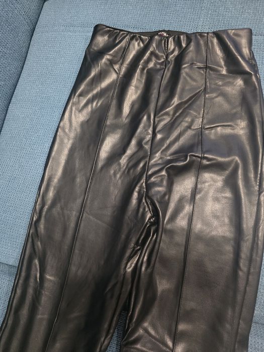 Нов кожен клин с ръб отпред S размер