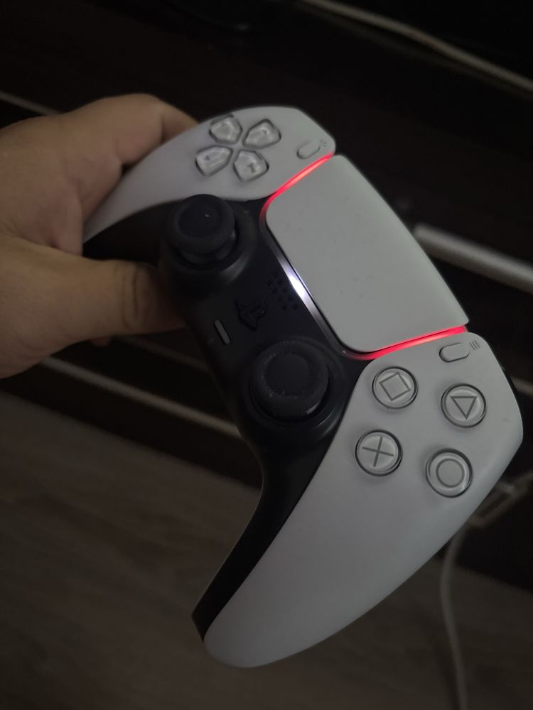 PS5 жағдайы жақсы чек гарнантиясы бар тек үйде қолданылған