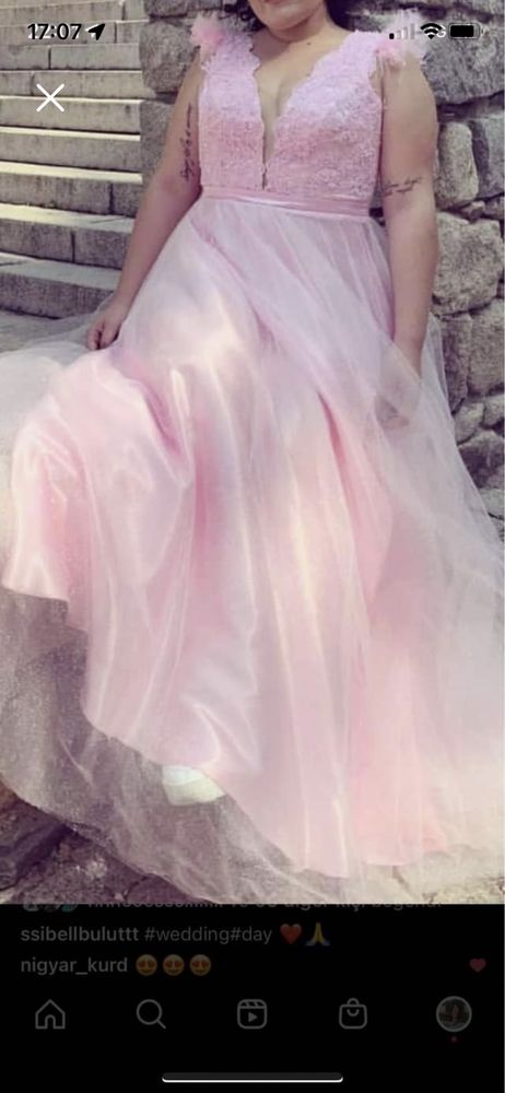 Офицялна розова рокля
