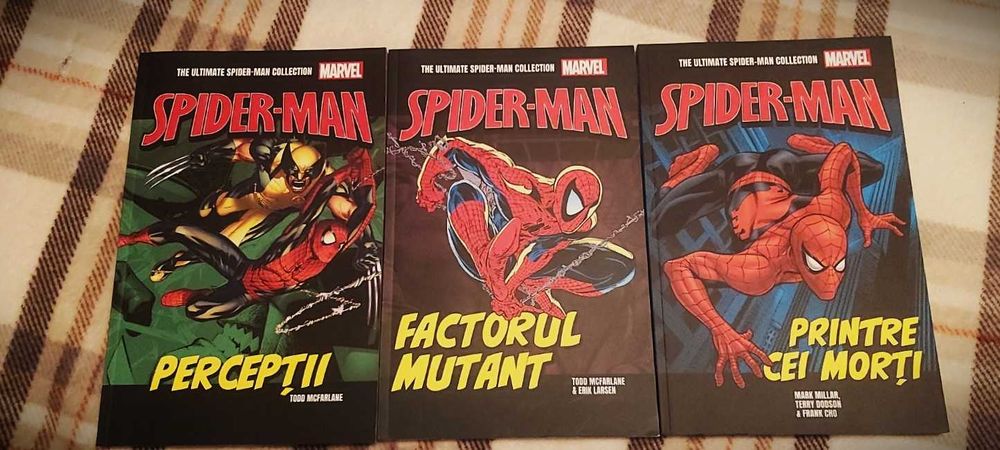 Comics/Benzi Desenate - Colecția Ultimate SPIDER-MAN – în română