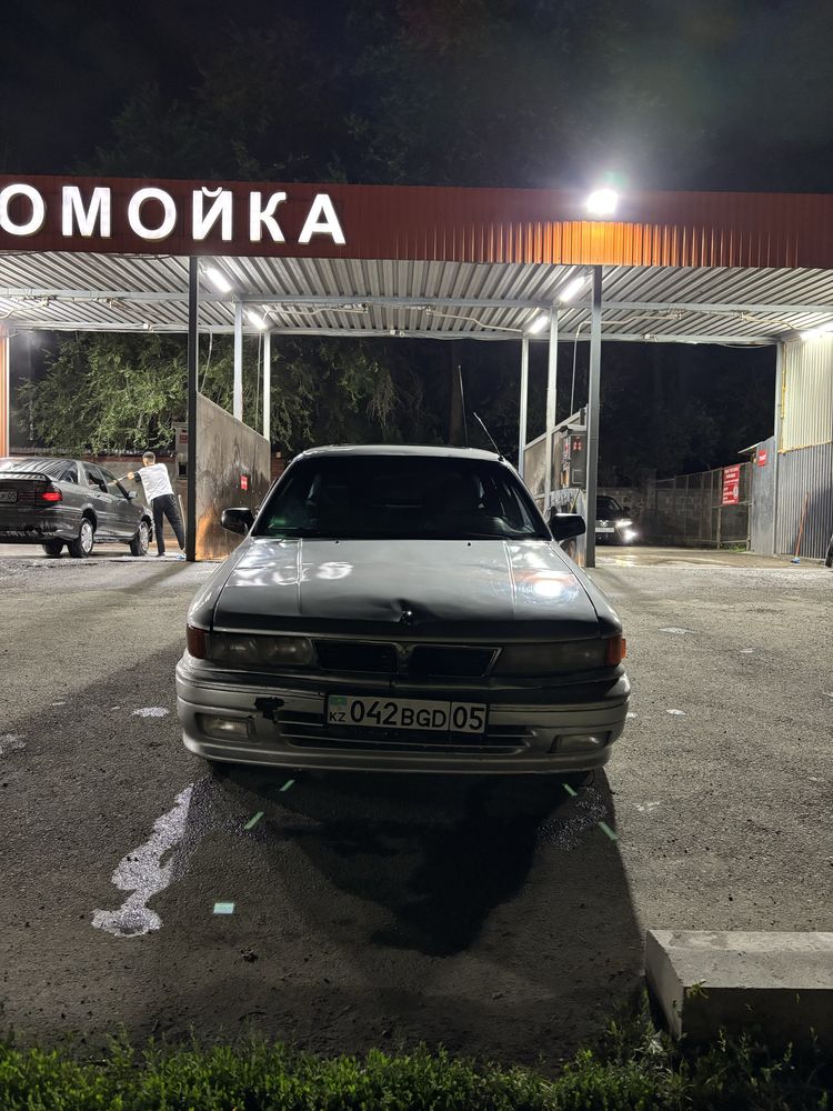 Mitsubishi galant 1992