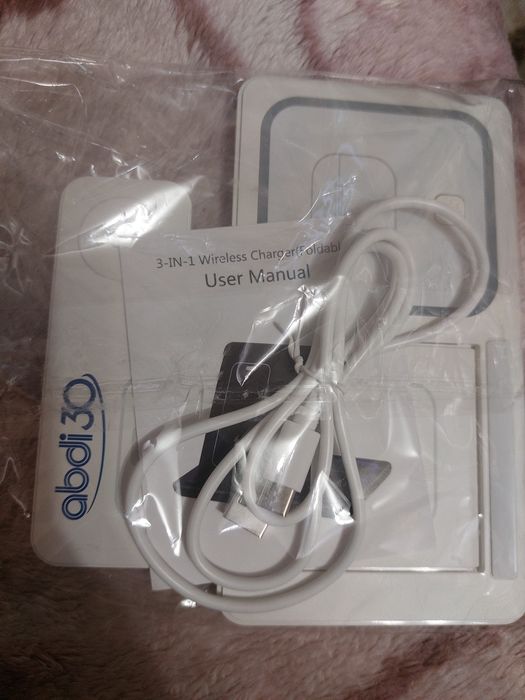 Продаём зарядные устройства 3 в 1