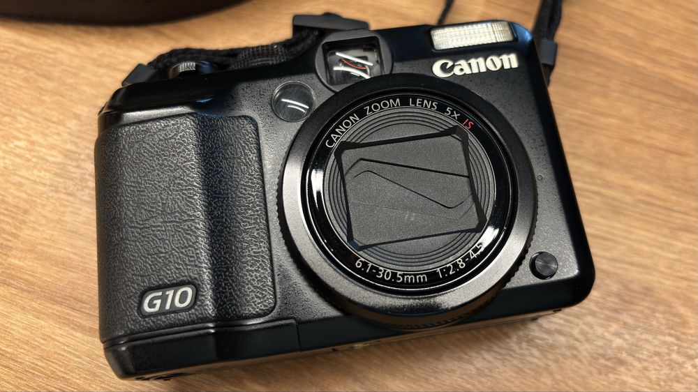 Фотоапарат Canon Powershot G10